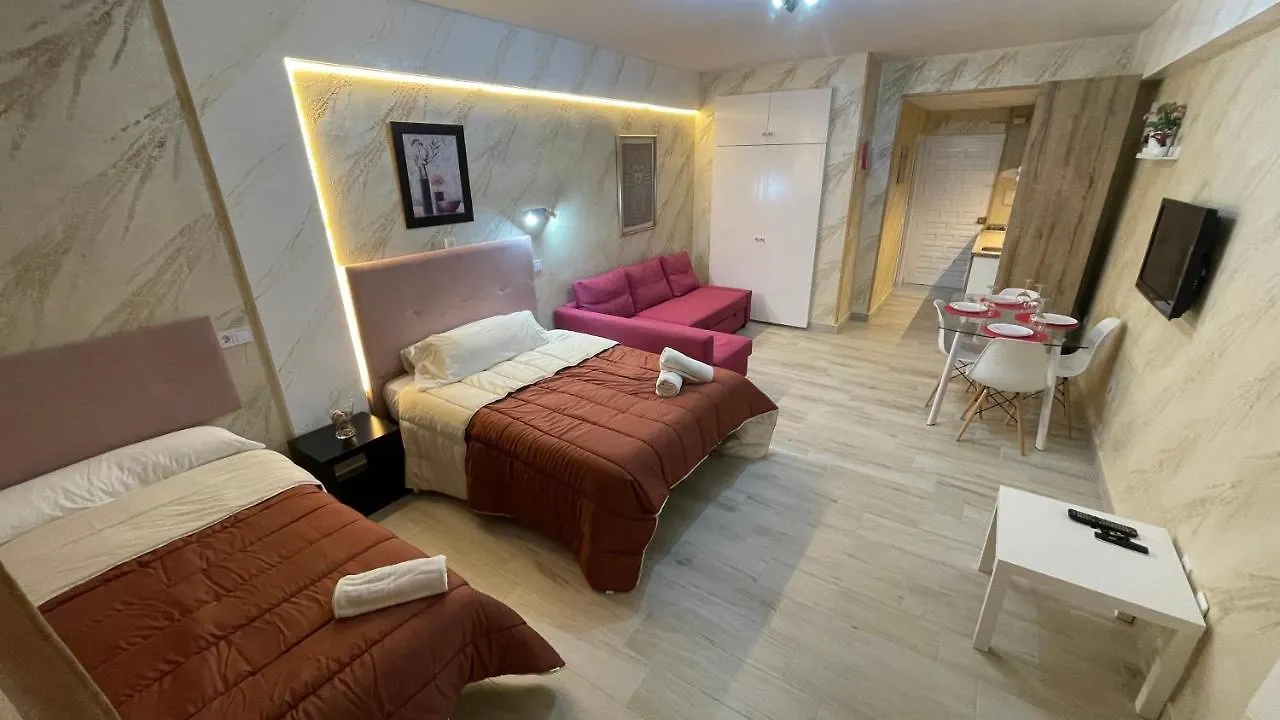 Suite Benal Beach 23 Benalmádena 0*,